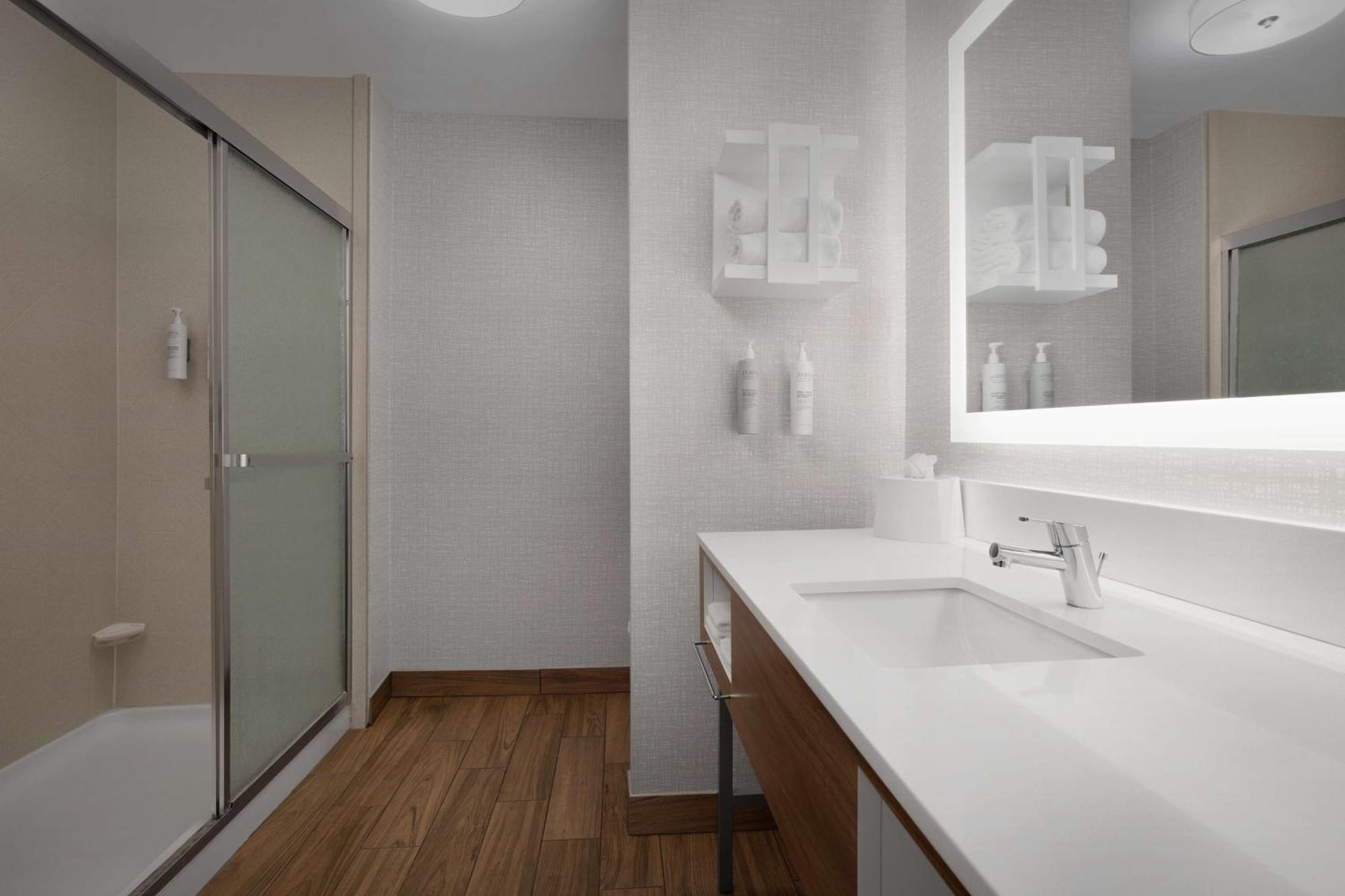 Hampton Inn Yorkville Kültér fotó