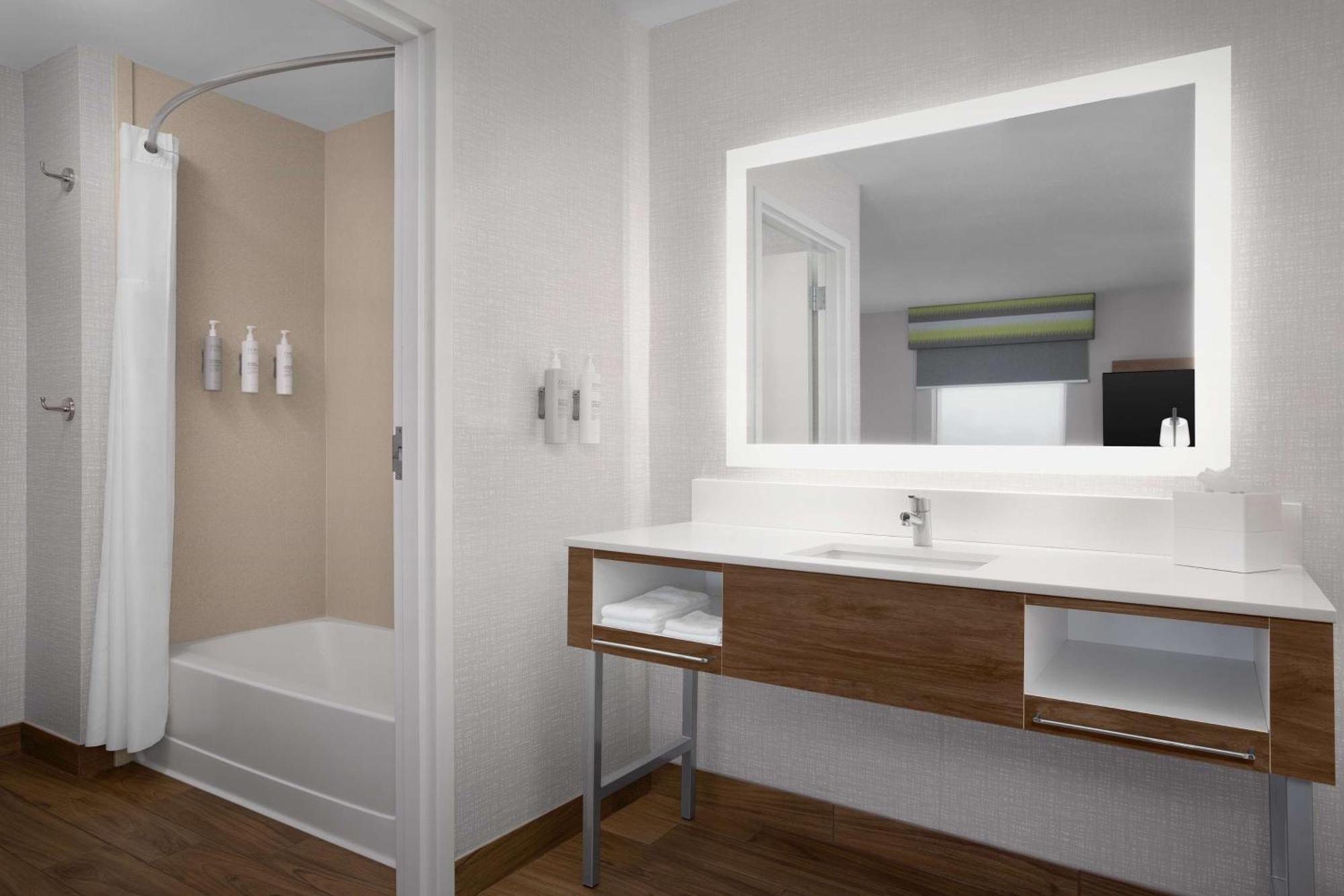 Hampton Inn Yorkville Kültér fotó